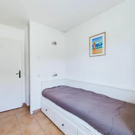 450m De La Plage, En Pour 4 *