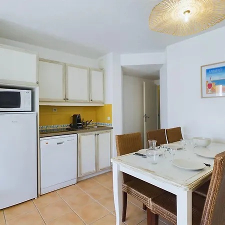 450m De La Plage, En Pour 4 Apartman