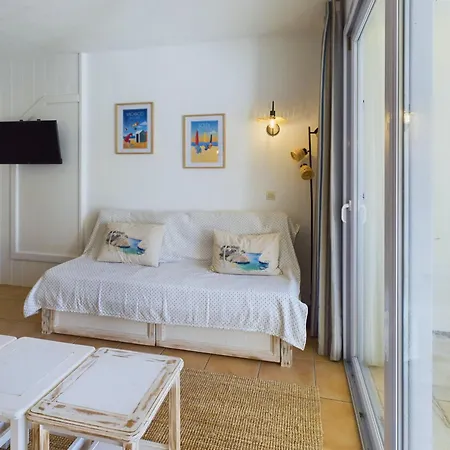 450m De La Plage, En Pour 4 Apartman *