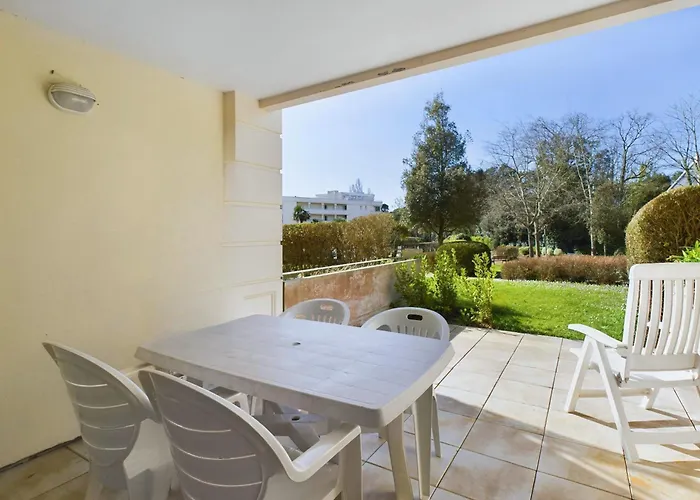 Appartement 450m De La Plage, En Résidence Pour 4